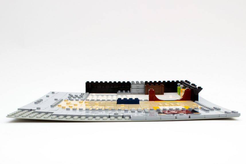 Selbst bei einer Basic-Plate von Lego heben sich die Ecken