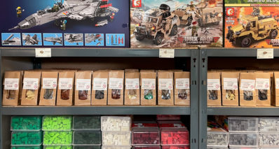 Klemmbaustein-Welt stellt Steineverpackungen auf Papier um