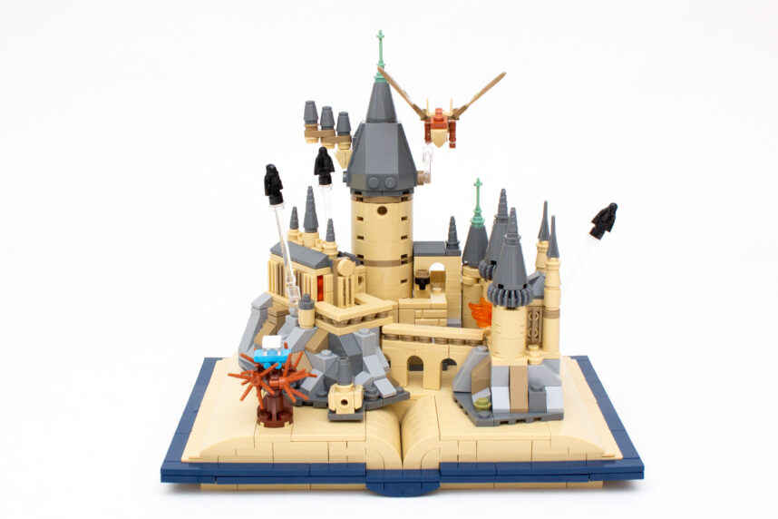 Das fertige Magic Castle Book Building von MJI