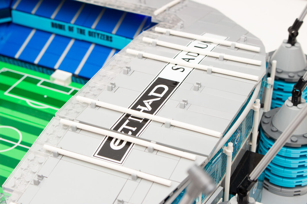 Die Rundung des Daches wird gut umgesetzt, die Glasdecke kann man erahnen