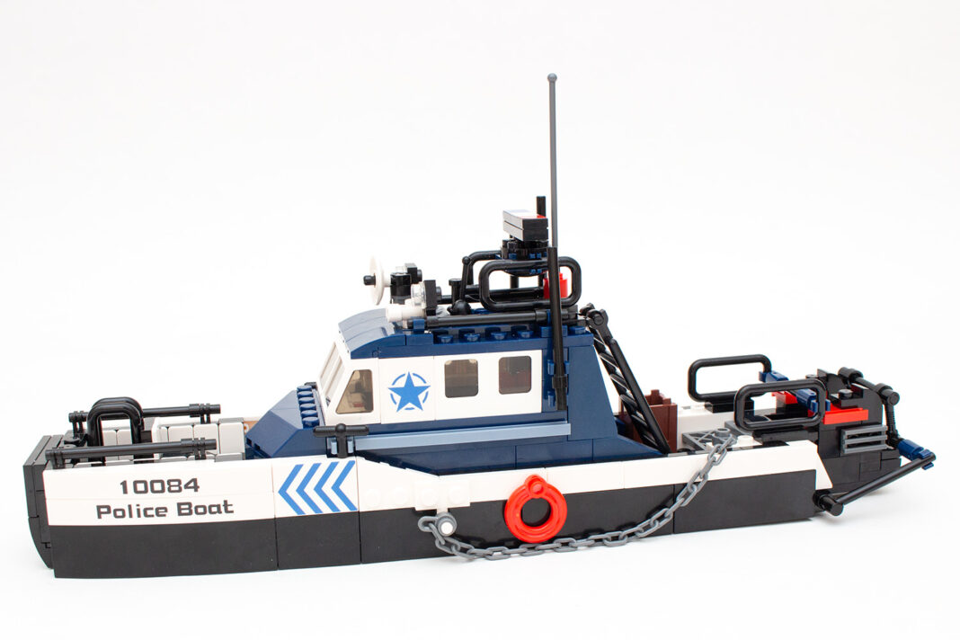 Das Polizeiboot von Mould King ist bereit für seinen ersten Einsatz